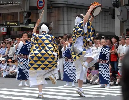 ayagasa boko drummers dancing gion festival kyoto japan